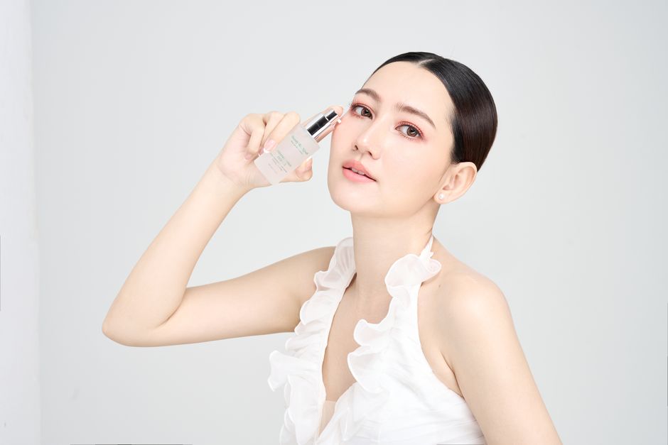 Facial serum bottle for a lighter spring skincare routine